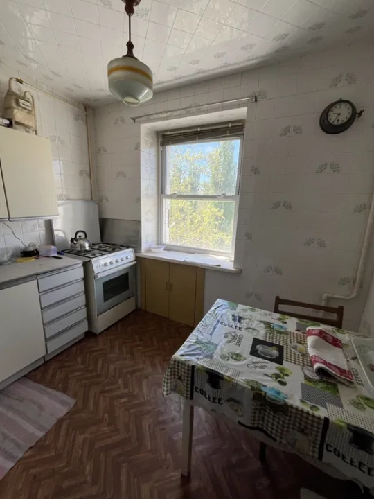 продажа трехкомнатной квартиры номер A-173858 в Киевском районе, фото номер 10
